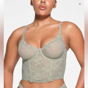 SKIMS Lace Longline Bra in Sage